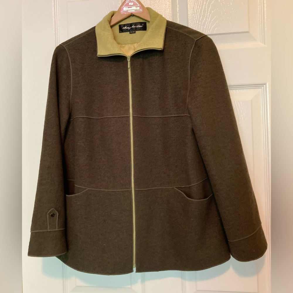 🟣 Jacket EUC Size Large Full Zipper in Olive Green